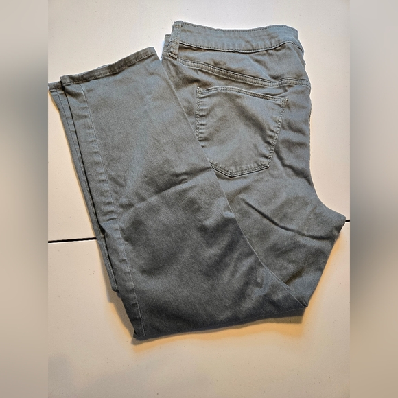 Universal Thread Olive Green Skinny Jeans - Picture 4 of 10